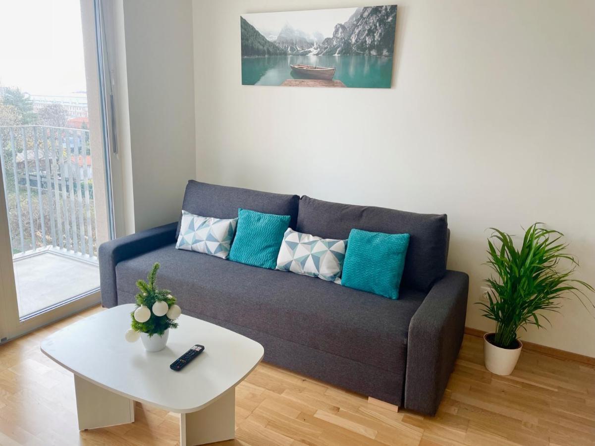 דירות וינה Bright Modern Flat With Balcony מראה חיצוני תמונה
